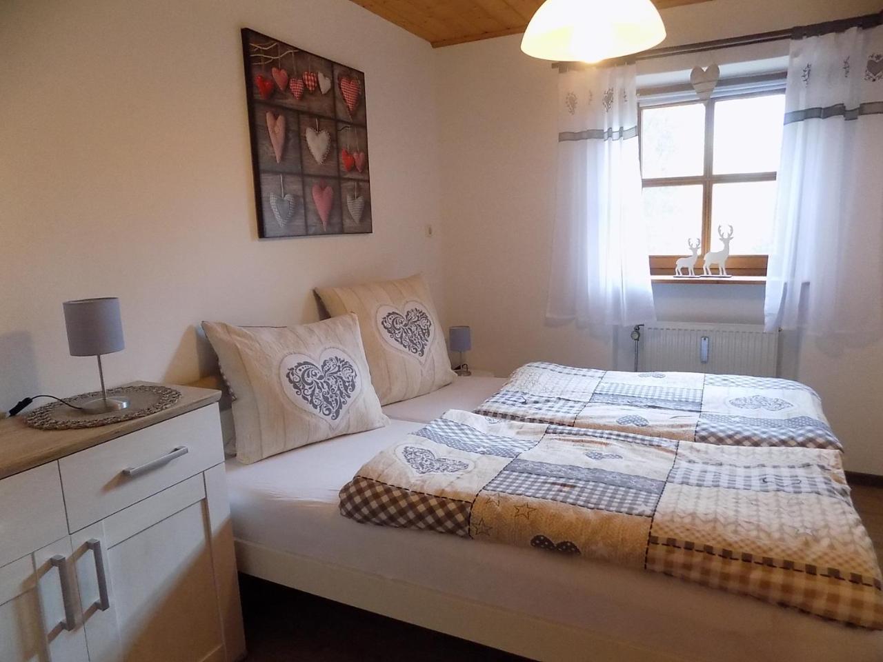 Ferienwohnung Waldblick Хауценберг Екстериор снимка